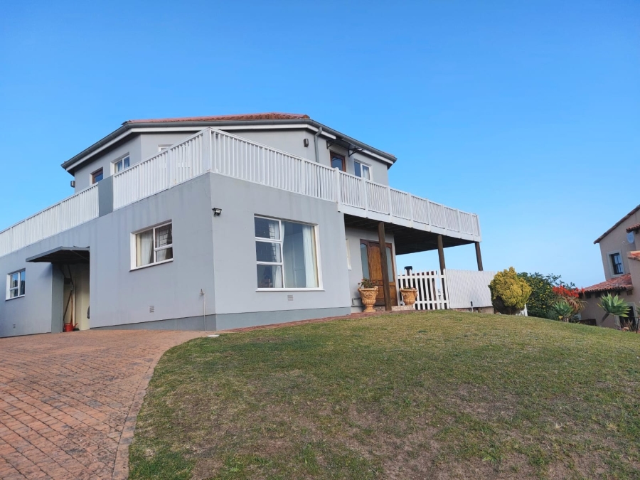 6 Bedroom Property for Sale in Cola Beach Western Cape